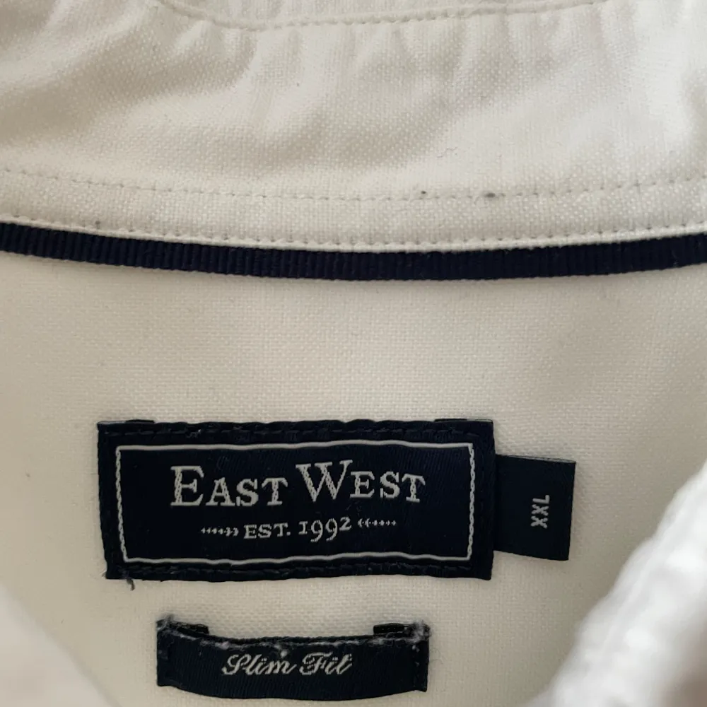 East & West skjorta xxl. Skjortor.