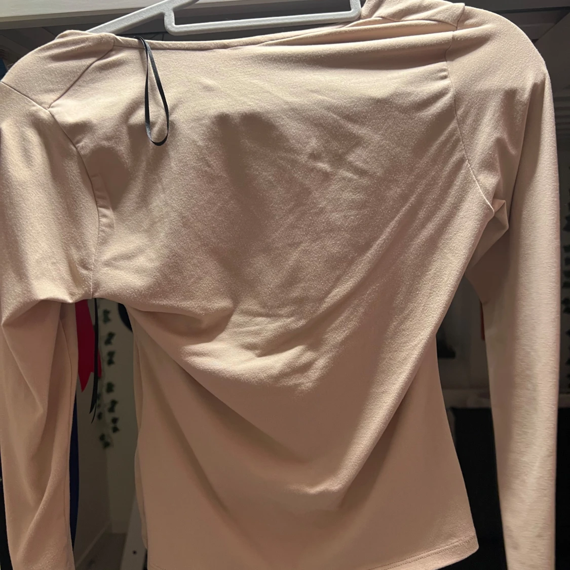 Beige tight tröja - 90