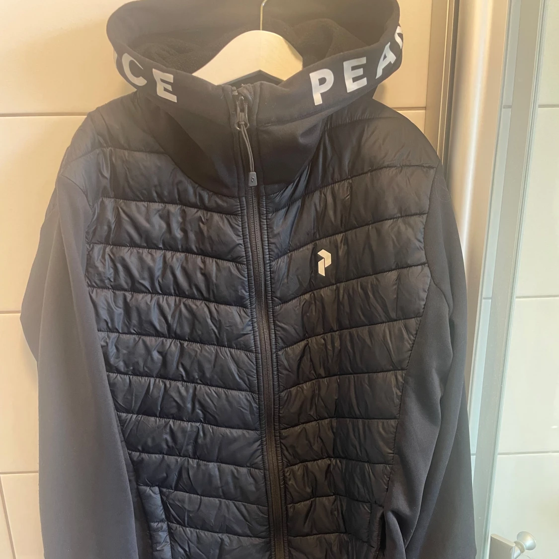 Peak Perfomance Hybrid Zip Jacket