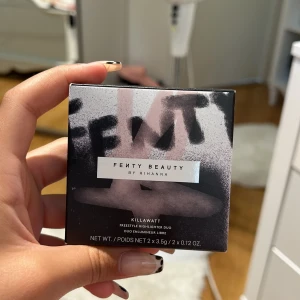 Fenty Blush  - Helt ny fenty Blush köpt från London finns ej i Sverige 