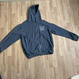 Baggy tröja - H&M relaxed Fit blå kofta, baggy passar alla.