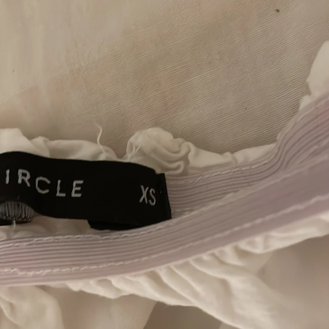 Vacker vit tröja - 93