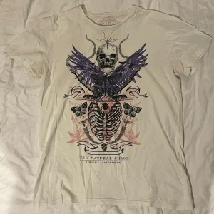 tshirt med tryck⭐️ - Cool tshirt med tryck på⭐️