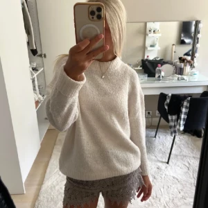 Stickad tröja - Stickad tröja som jag inte använder🤍lånad bild