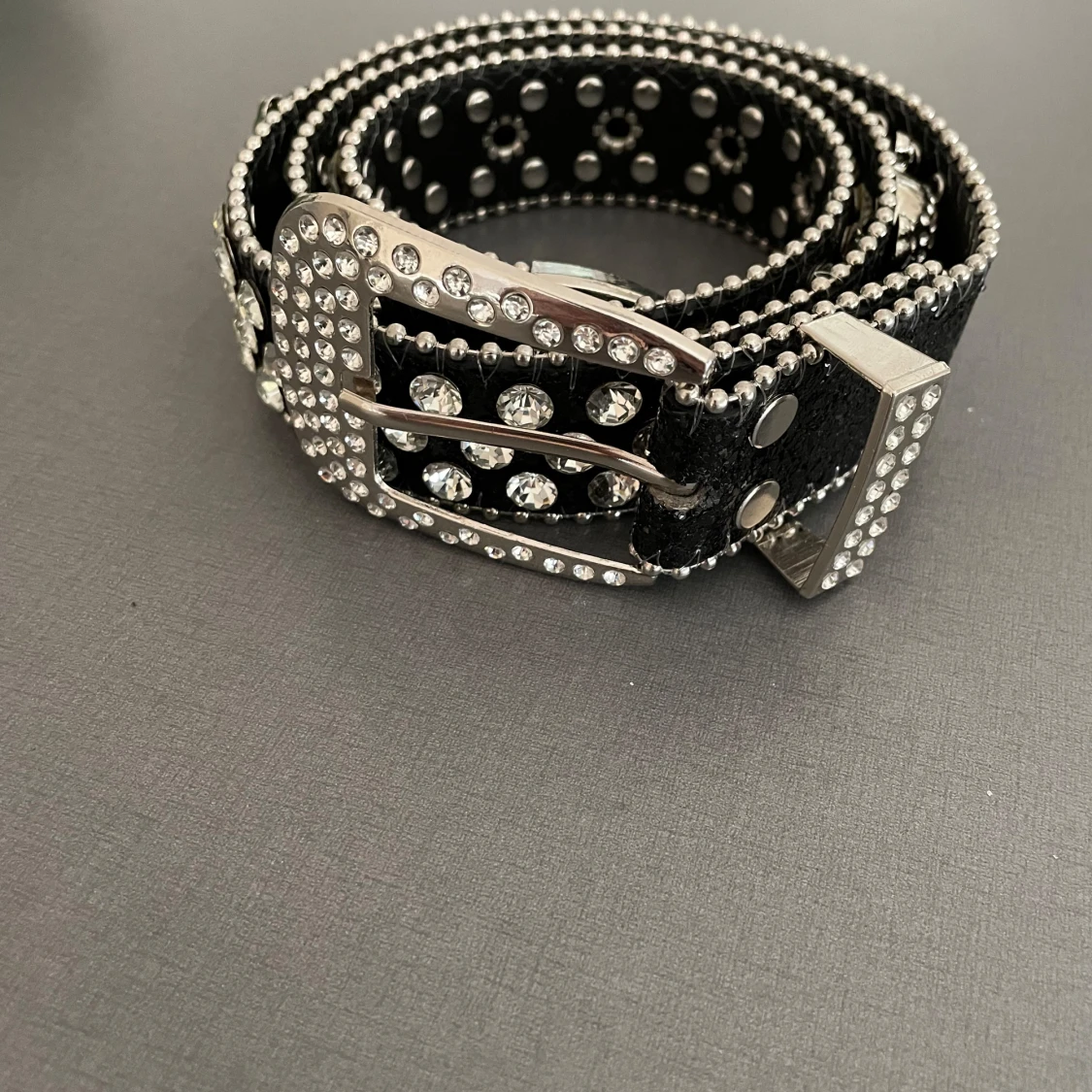 Bb belt liknande bälte