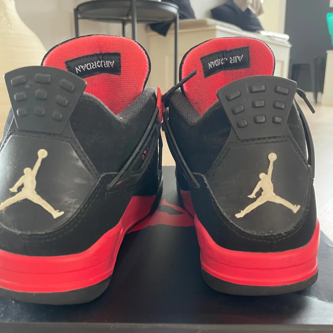 Jordan 4 red thunder - 90