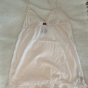 Odd Molly klänning - Säljer denna odd Molly klänningen då den inte kommer till användning😊kontakta vid frågor och funderingar 