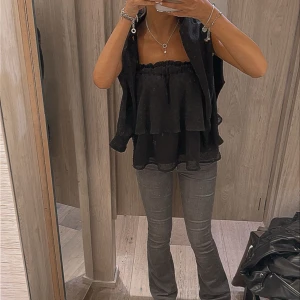 Topp/kjol - Superfin unik topp/kjol som är svart med supersöt mönster! Inga defekter 💕💕