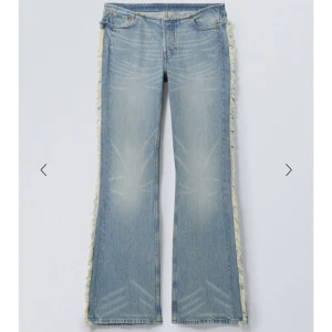 Weekday jeans - Helt nya och oanvända trendiga och as snygga lågmidjade jeans som är slutsålda 