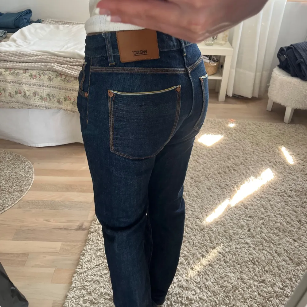 Jättesnygga jeans från Wesc. Jag är 160 cm och de är lite långa på mig men det är inget som stört mig. Väldigt sköna! . Jeans & Byxor.