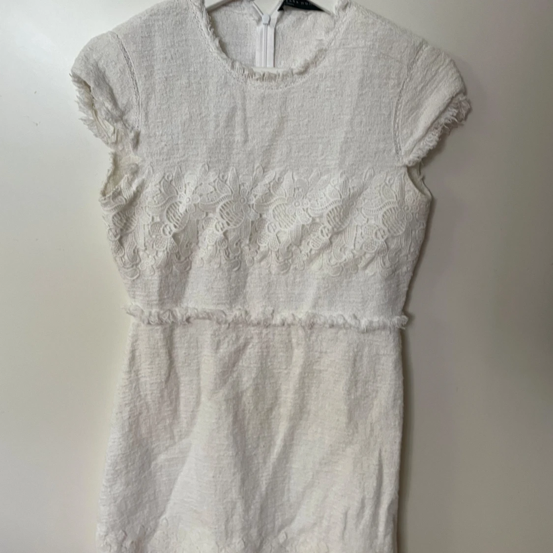 Sommarklänning vit i fint skick - 90