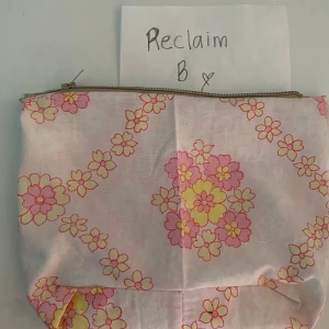 Necessär: Miss Lovegood - Necessär i rosa🌸