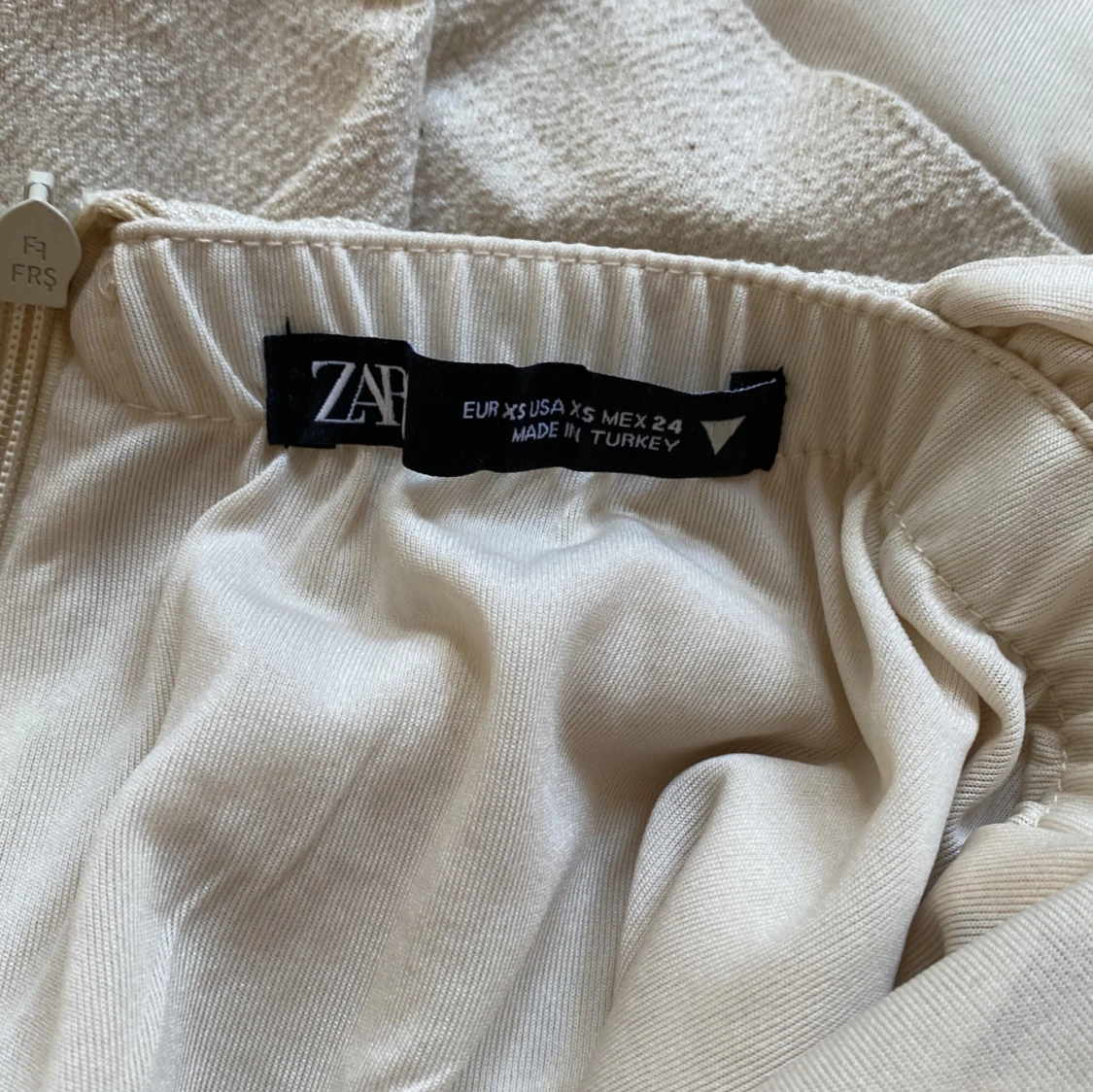 Zara klänning  - 91