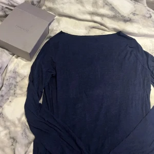 Intimissmi tröja  - Super fin intimismi tröja, säljer pga av att jag köpte fel storlek😀🥹 Helt nyinköpt och box följer med!! Skriv om ni vill ha fler bilder 😜🙏🏼