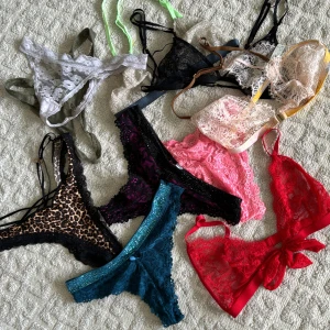 Paketpris underkläder - Paketpris! Passa på🛍️  4 st bhar & 6 stringtrosor i storlek XS / S säljs ihop! Allt på bilden för 150kr+frakt