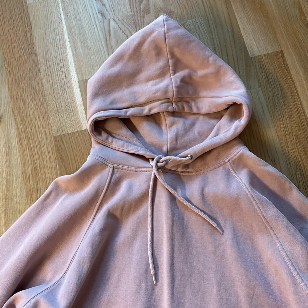 Rosa hoodie från H&M 🩷. Hoodies.