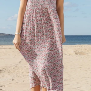 Sommarklänning - Jätte söt sommarklänning  Stl xl