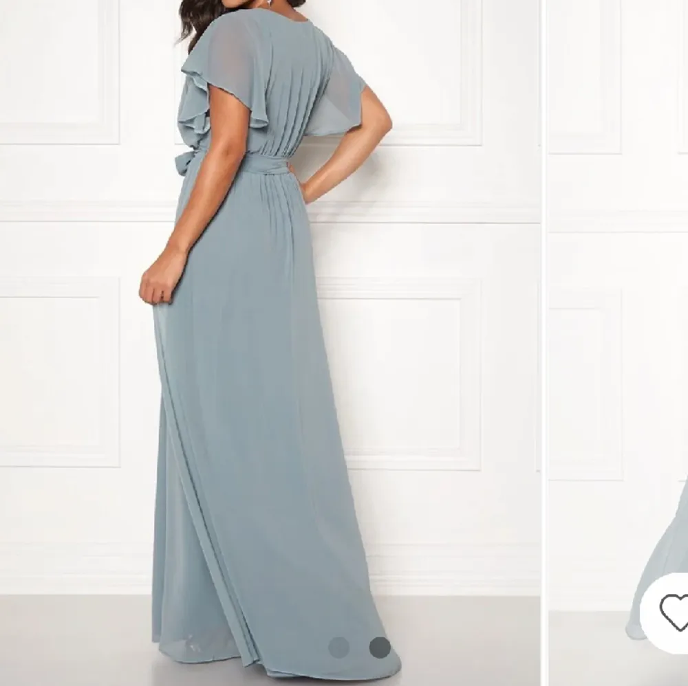 Jätte söt långklänning från bubbelroom i färgen ”Air force blue”, endast använd 1 gång. Jätte fint skick passar perfekt i längden (är 165/166). Klänningen är i storleken 38. Skriv vid frågor! 💗. Klänningar.