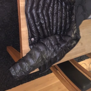Colmar Puffer Jacket - Storlek: Medium passar Large Skick: 5/10 använd i ett halvår Nypris: 6500 