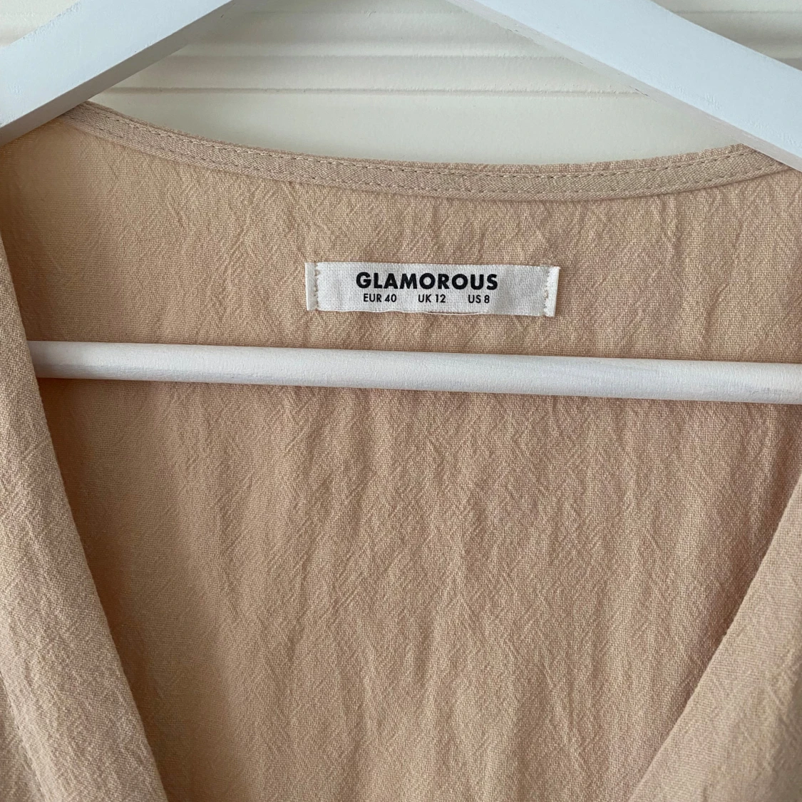 Beige söt klänning  - 90