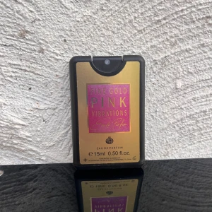 Pink Vibrations - 15ml, ungefär 12ml kvar