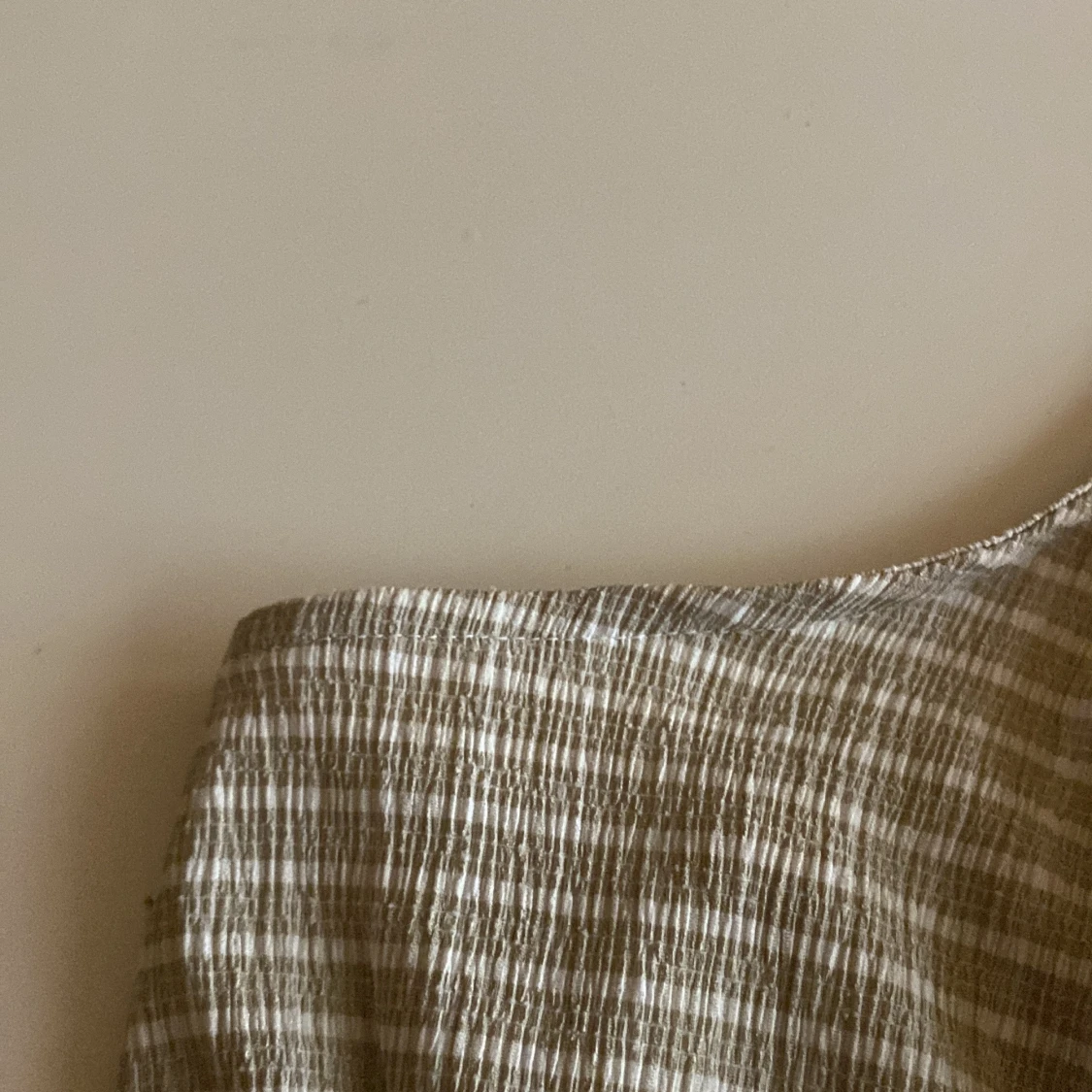 Beige/vit topp  - 91