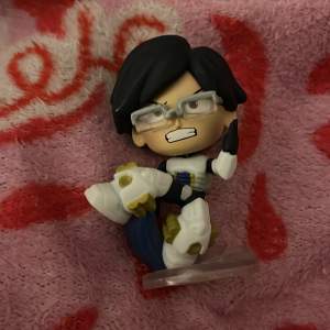 Tenya Iida figur, kommer ifrån en mystery box som kostar 160 kronor💫 pris går att diskuteras