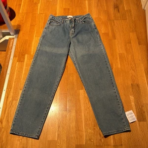 ASOS Baggy jeans blå - Bra, oanvända jeans från ASOS. Passform: Baggy