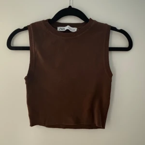 Crop top från Zara - Crop top från Zara i storlek M