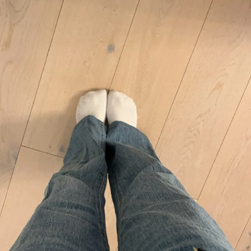 Bra skick använda en gång, sitter inte som jag vill. Lågmidjade, . Jeans & Byxor.