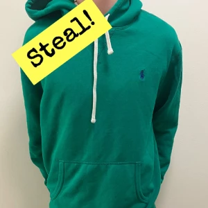 Ralph lauren hoodie  - Tjena! Säljer nu denna feta Ralph lauren hoodien! | modell: hoodie | skick 8/10 | nypris: 2400 | pris kan diskuteras | tveka inte på att höra av dig vid ytterligare frågor samt fler/bättre bilder!😊