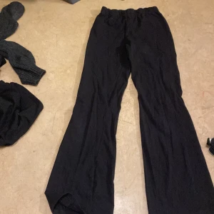 Leggings  - Leggings i bra skick änvända 2-3 gånger. Säljer för att de är för små❤️