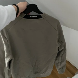 CP Company tröja.  - Använt typ en gång, fick den i present. Storlek M 