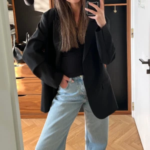 Arket kavaj - Säljer denna i storlek 40. Svart 🖤