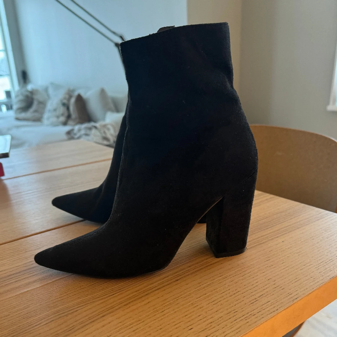 Ankelstövlar i mockaimitation - 90