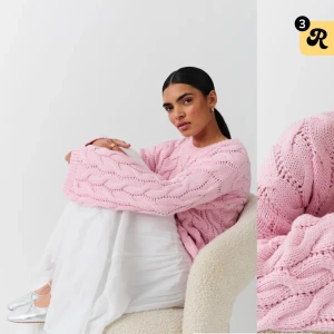 Rosa stickad tröja Gina tricot  - Säljer denna perfekta rosa slutsålda kabelstickade tröja från Gina tricot! I storlek M. Tvättas innan den skickas. 🥰