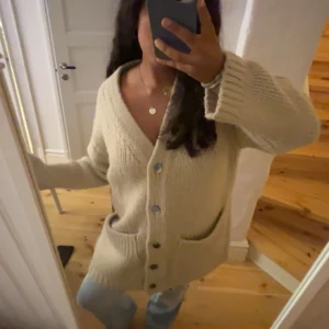 Supermysig kofta - Denhär oversized koftan är så himla skön och snygg, perfekt till hösten!! 