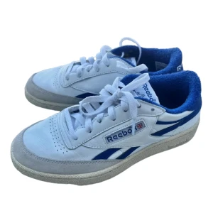 Reebok Club c revenge sneakers - Använda några enstaka gånger. Fel storlek så säljer därav. Skicket är nästintill nyskick. 
