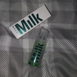 Mini milk primer🤍 - Lite använd💗 skriv priv för frågor