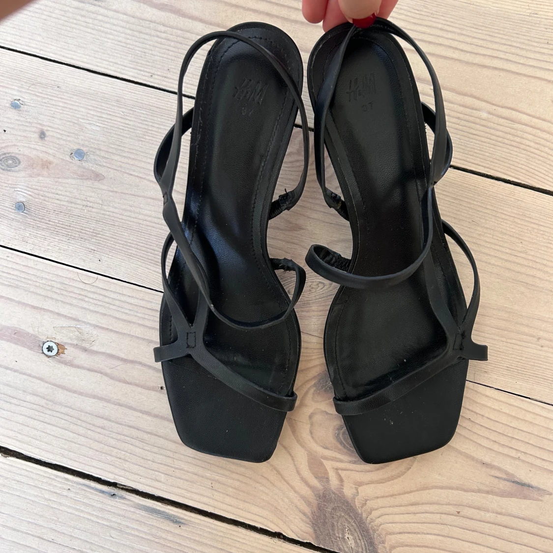 Svarta sandaler med klack - 92