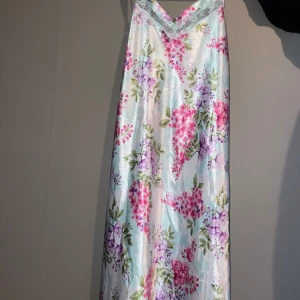 Pjymas klänning  - Bra skick 