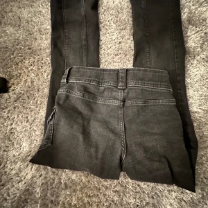 Hm jeans  - Super fina Hm jeans i storlek 158 som inte kommer till användning💖💖 Pris kan diskuteras!