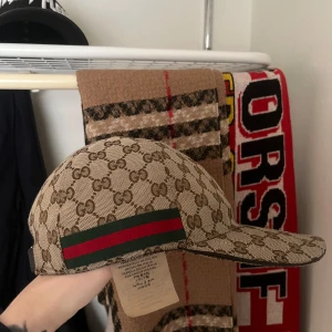 Gucci baseball canvas keps - Storlek large Inget og Använd med stark 7/10