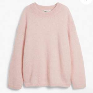 Rosa stickad tröja från Kappahl, originalpris 800kr säljer för 500kr + frakt, använd en gång. Skriv för fler bilder eller funderingar 💓