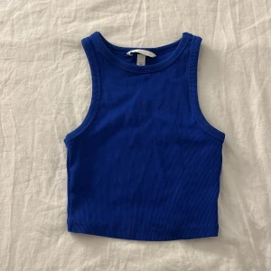 topp - blå topp från h&m utan defekter😊