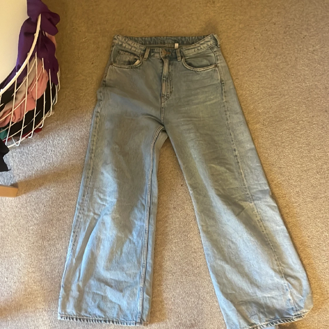 Ljusblåa jeans💙 - 91