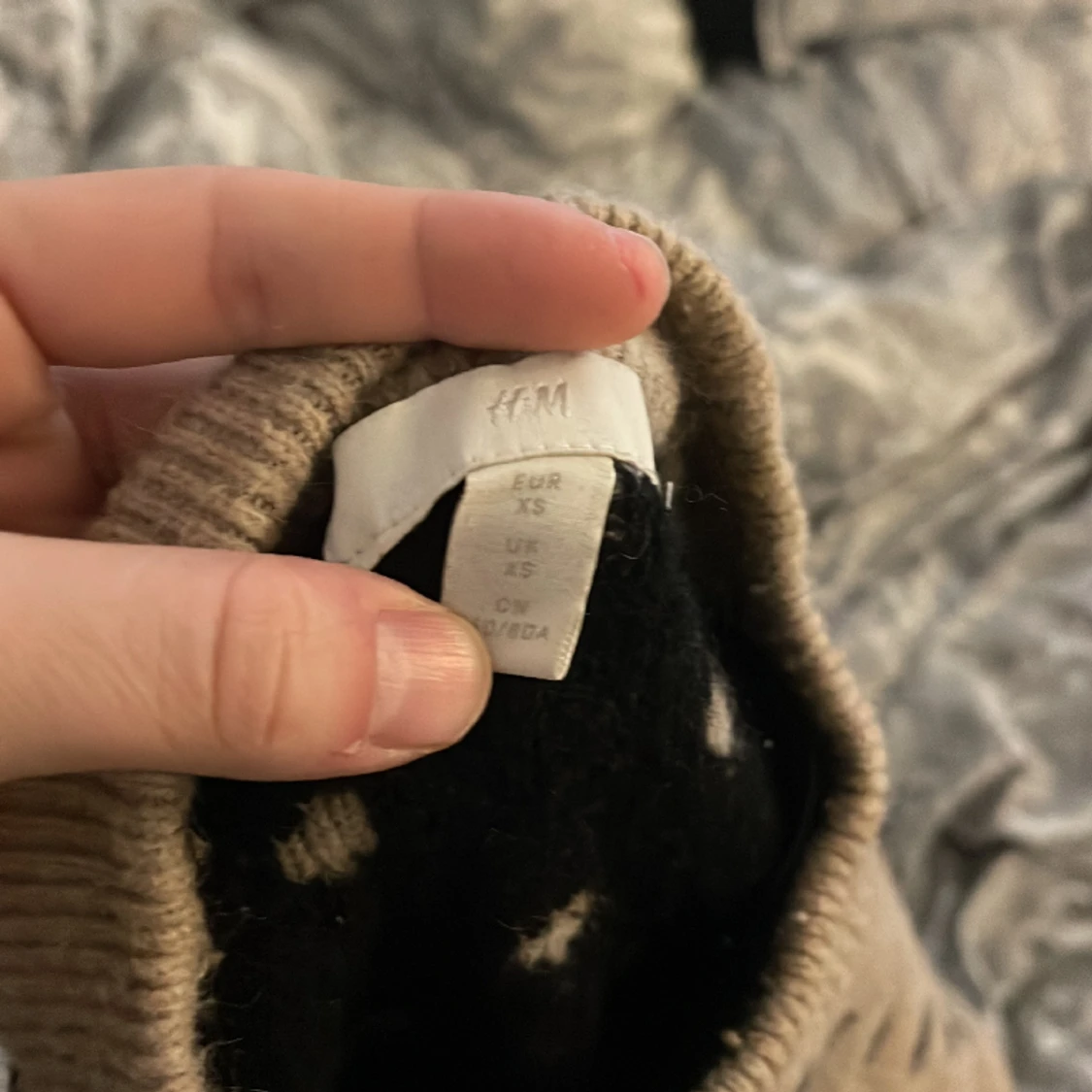 Stickad tröja  - 91