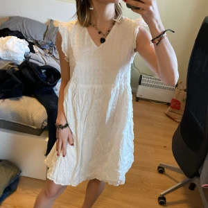 Sommarklänning  - Skönt luftigt material, fint skick🫶