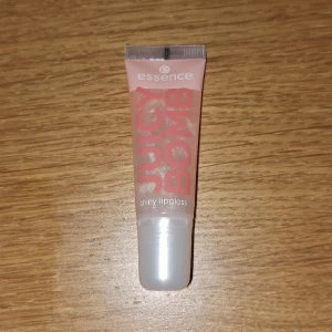 Juciy bomb i 101 lovely litchi🩷🤍 - Säljer p.g.a. att jag inte andvänder den. Har inte ens öppnas☺️