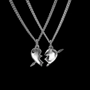 Maria Nilsdotter  - Säljer mitt super fina halsband från Maria Nilsdotter. Den högra halvan! Säljer inte under 1000💕